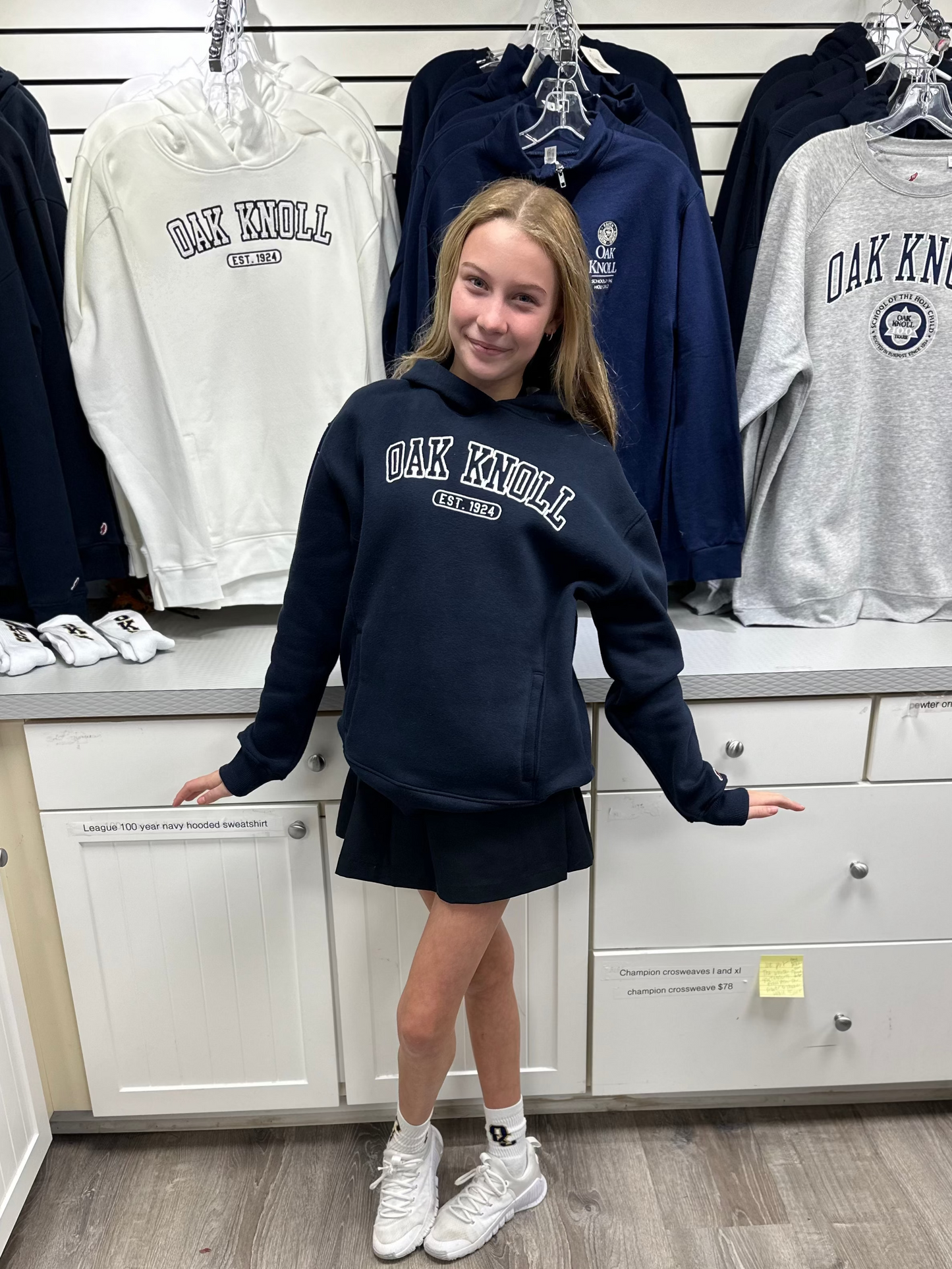 League Hoodie est 1924